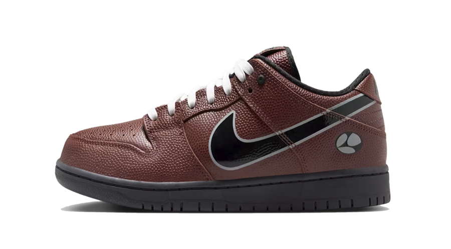 Nike SB Dunk Low Football