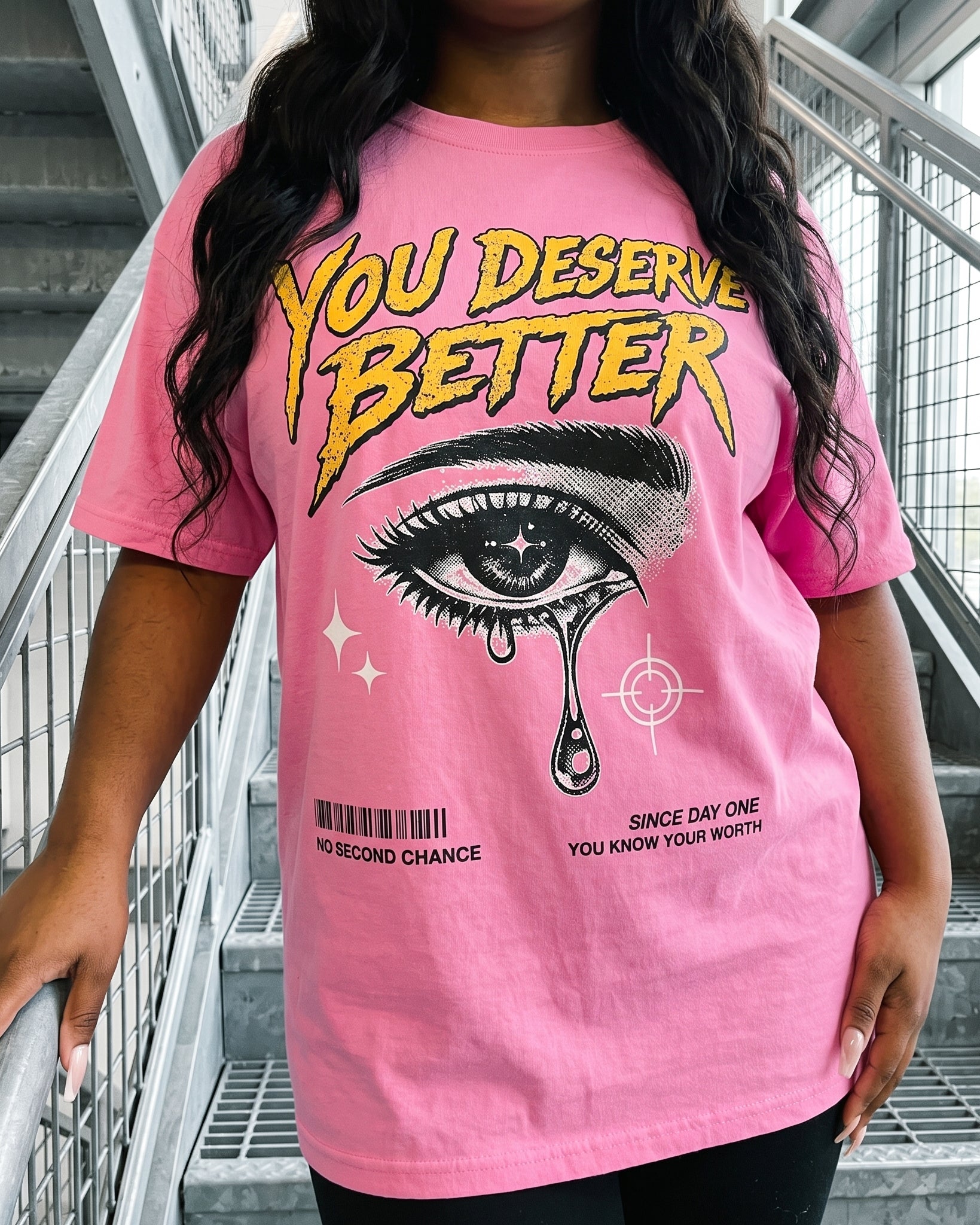 Vintage You Deserve Better Graphic T-Shirt Outfits