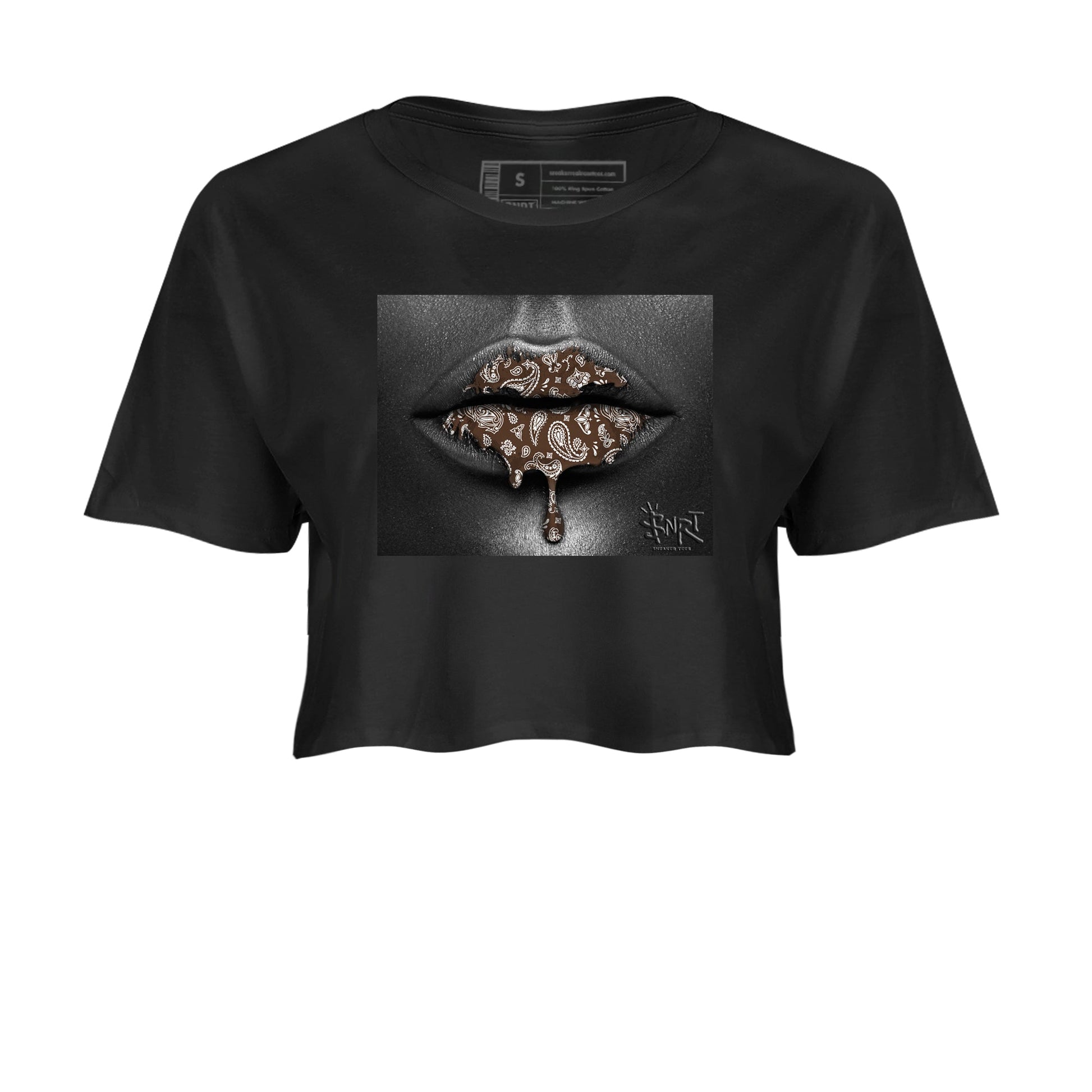 12s Baroque Brown shirts to match jordans Bandana Lips sneaker match tees Air Jordan 12 Baroque Brown match shoes to clothes SNRT Sneaker Tees unisex cotton Black 2 crop tee