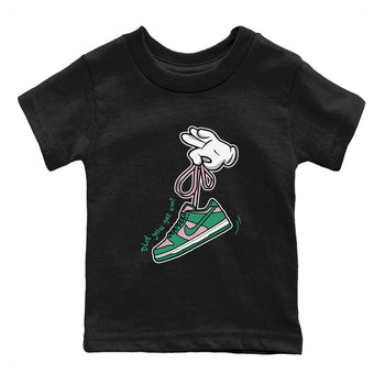 Dunk Low Medium Soft Pink Malachite shirt to match jordans Cartoon Hands sneaker tees Dunks Medium Soft Pink Malachite Streetwear Brand SNRT Sneaker Release Tees baby toddler Black 2 cotton Shirt