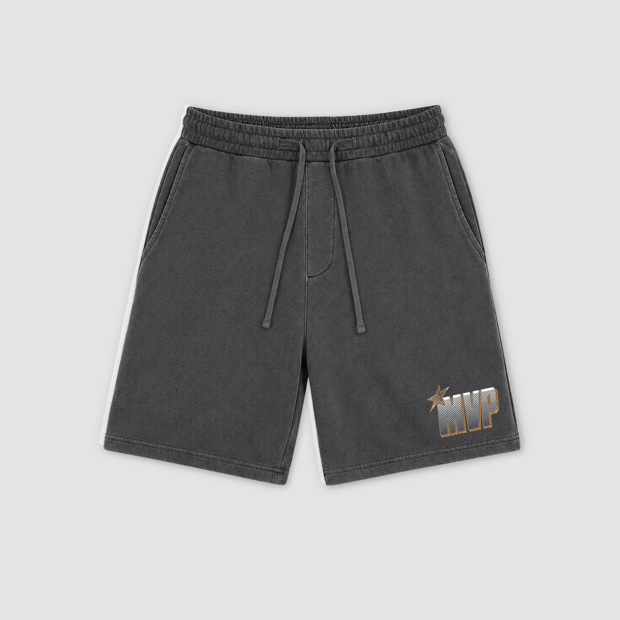 The MVP Star graphic fleece shorts deliver a relaxed streetwear look with premium fleece comfort and bold graphic details, designed to match the Air Max 90 Trophies and complete your sneaker rotation.