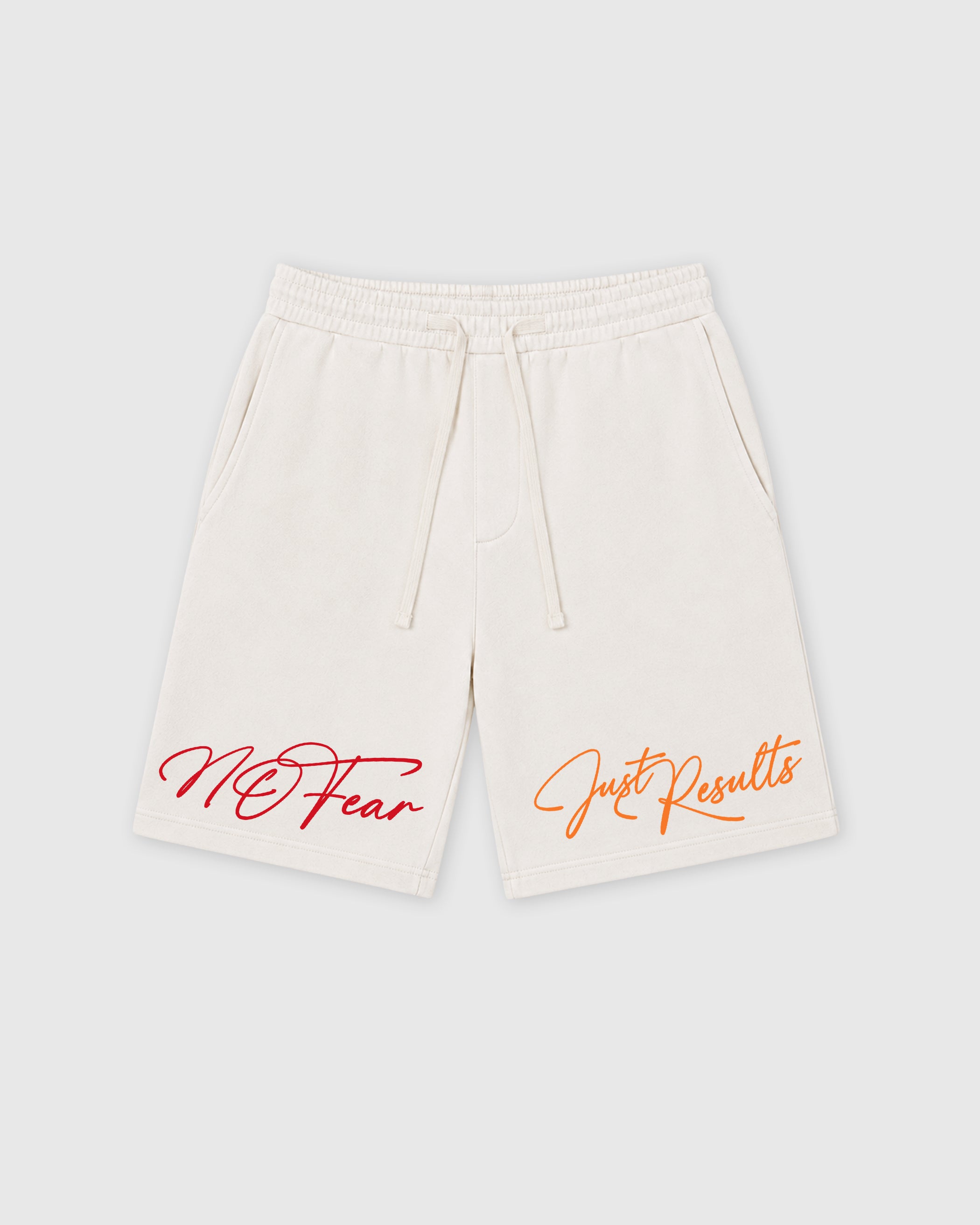 The No Fear graphic fleece shorts deliver a relaxed streetwear look with premium fleece comfort and bold graphic details, designed to match the Air Jordan 5 Sunset and complete your sneaker rotation.