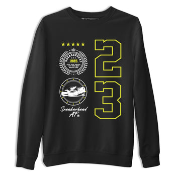 Sneaker Emblem sneaker match t-shirt styled to complete your fit with the Air Max 90 Cyber sneakers, shown in Black 2.
