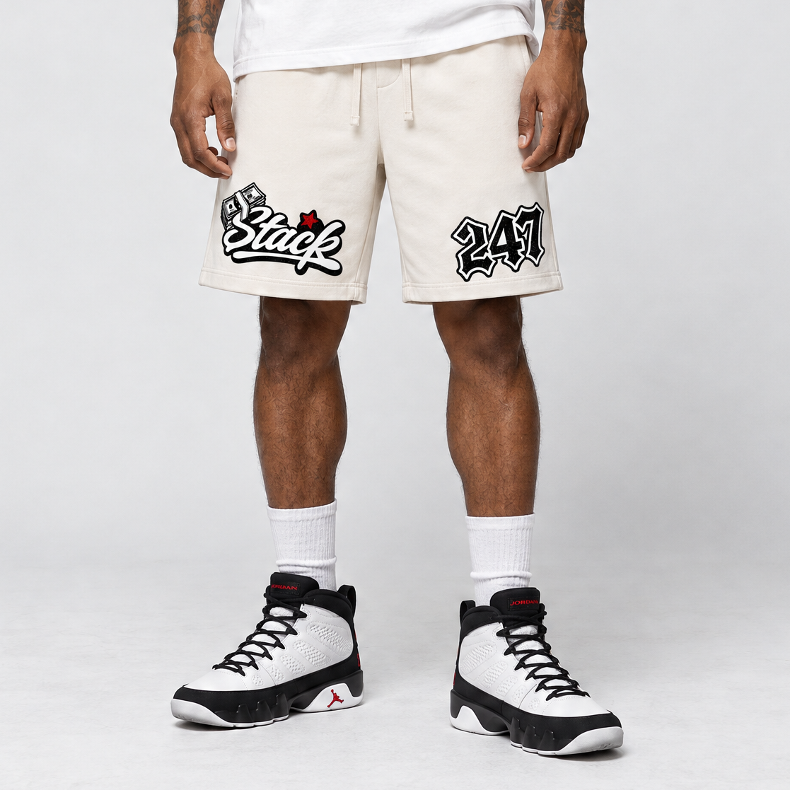 The Stack 247 graphic fleece shorts deliver a relaxed streetwear look with premium fleece comfort and bold graphic details, designed to match the Air Jordan 9 True Red and complete your sneaker rotation.
