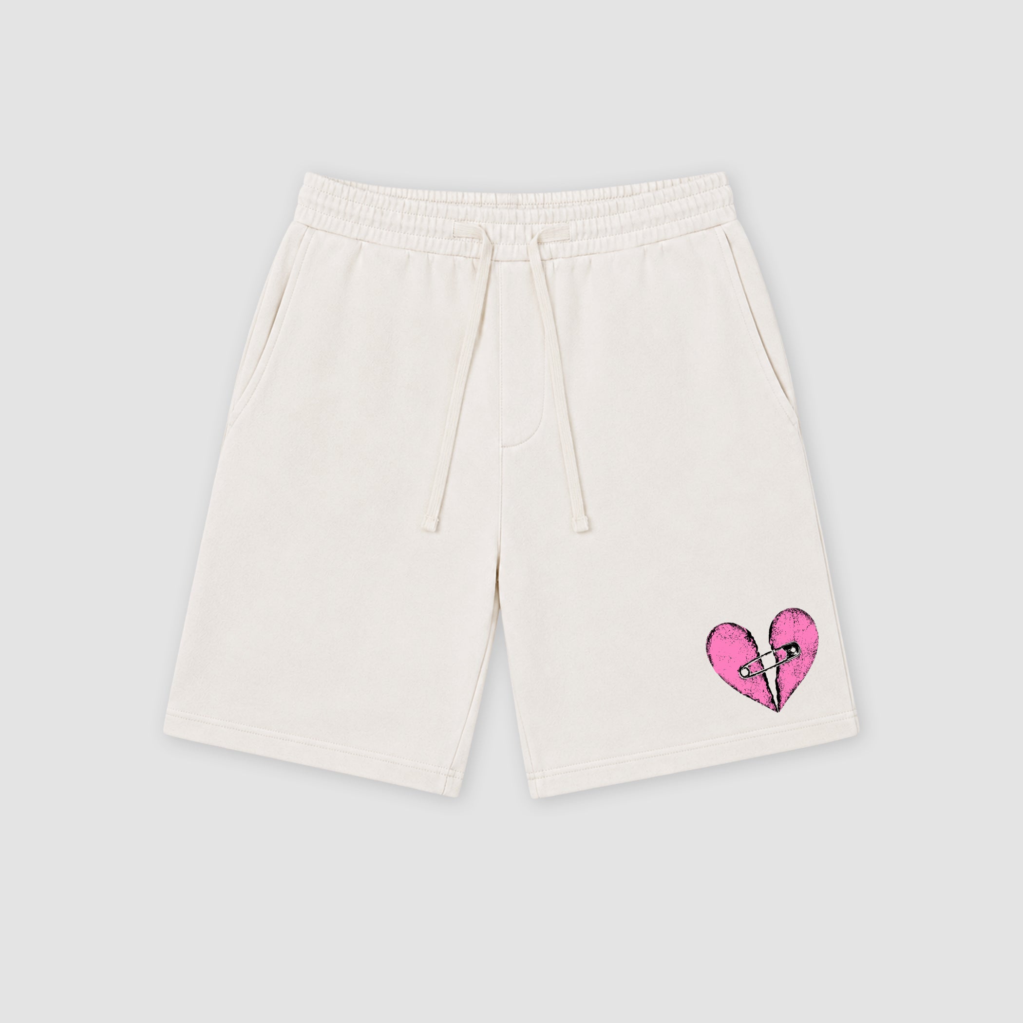 The Vintage Love Heals graphic fleece shorts deliver a relaxed streetwear look with premium fleece comfort and bold graphic details, designed to match the Air Jordan 4 Comic and complete your sneaker rotation.