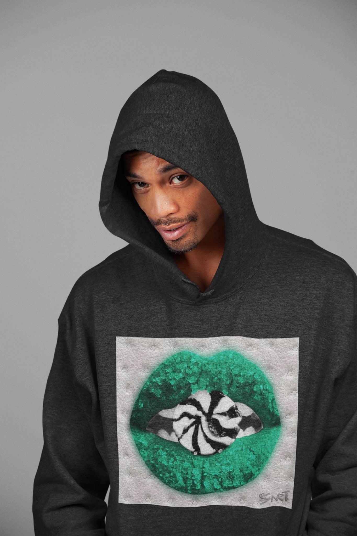 Jordan 13 Lucky Green Sneaker Match Tees Lips Candy Sneaker Tees Jordan 13 Lucky Green Sneaker Release Tees Unisex Shirts