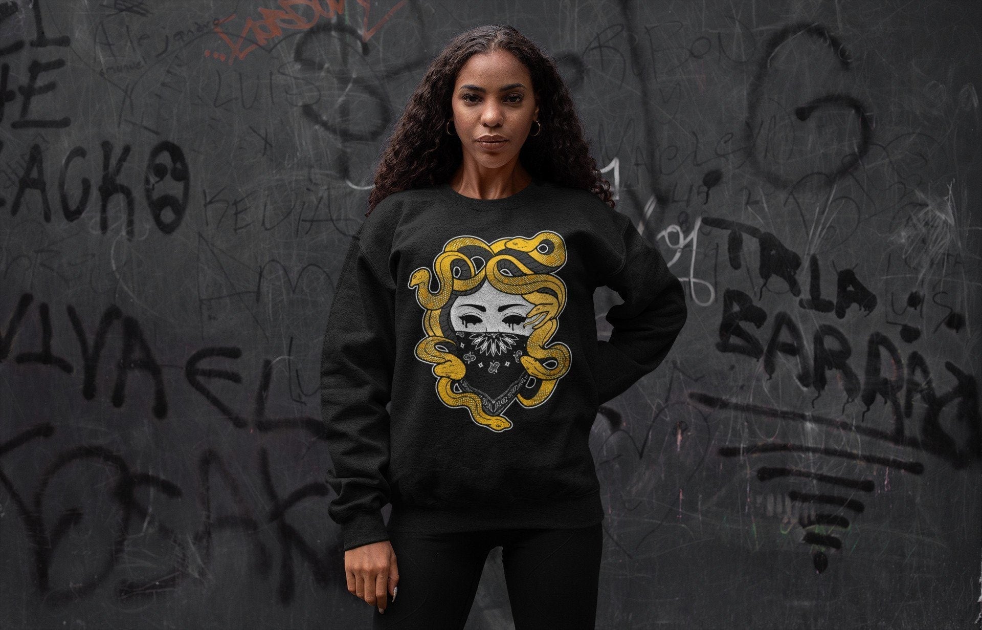 Jordan 1 Pollen Sneaker Match Tees Medusa Sneaker Tees Jordan 1 Pollen Sneaker Release Tees Unisex Shirts