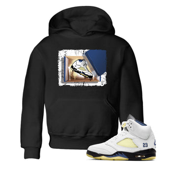 Air Jordan 5 A Ma Maniere x Dawn shirt to match jordans New Kicks sneaker tees Air Jordan 5 A Ma Maniere x Photon Dust SNRT Sneaker Tees Sneaker Matching Shirt Baby Toddler Black 1 T-Shirt